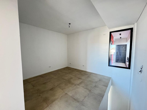 Venta Dúplex De 3 Ambientes C/ Cochera, A Estrenar-haedo Sur