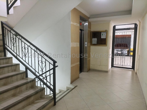 Vendo Apartamento En Urbanización La Soledad (residencias Yalimar), Código 25-2920 Cm