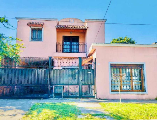 Imagen 1 de 12 de Casa En Venta En Ituzaingo Norte