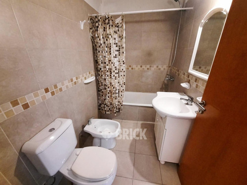 Gascon Y Av. Cordoba - Frente 38 M2 Impec Baulera Balcon Todo Sol