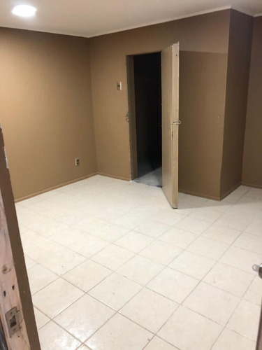 Local Comercial Ubicado En Calle 4 Oriente Con 3 Sur.