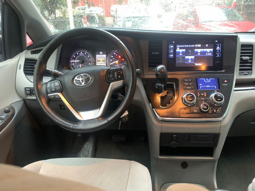 Toyota Sienna 3.5 Xle At