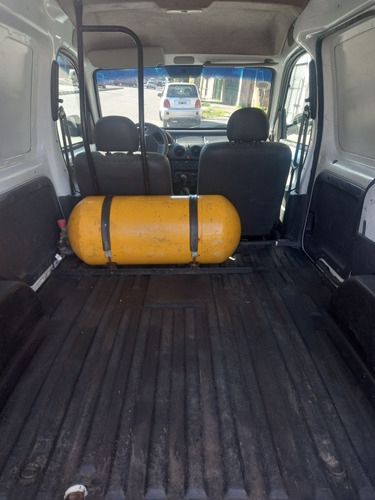 Imagen 9 de 9 de Renault Kangoo 2016 1.6 Furgon Ph3 Confort 1plc