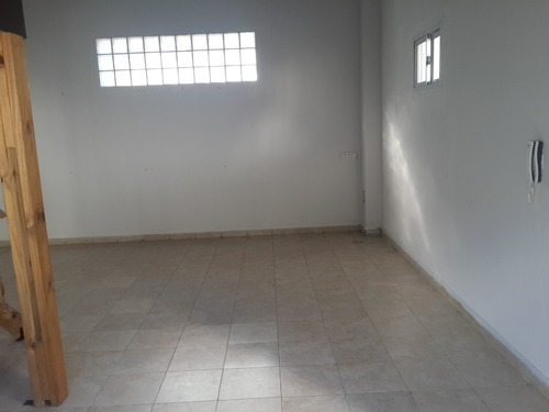 Oficina Consultorio Local Depósito Merlo Sur Centro Monoambiente Opción Cochera