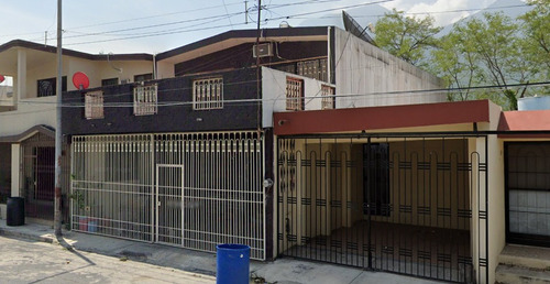 Casa En Remate Bancario En Juan Zuazua, Los Sauces, Guadalupe, N.l. (60% Descuento, Única Oportunidad) Sk12