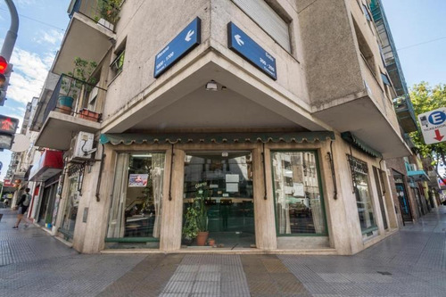 Imagen 2 de 20 de Excelente Local En Esquina - Apto Todo Rubro: Ultimo Bar - Restaurant - 82 M2