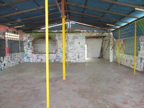 Imagen 3 de 12 de Local En Juangriego Listo Para Emprender Tu Propio Negocio