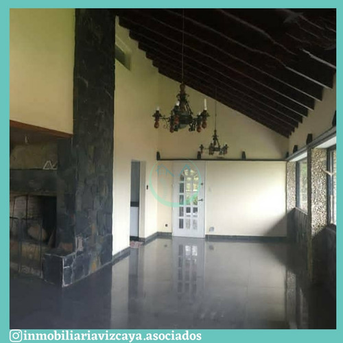 Imagen 5 de 6 de Hermosa Quinta En El Junquito Contry Club