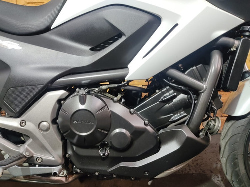 Imagem 5 de 12 de Honda Nc 750x Abs 2015