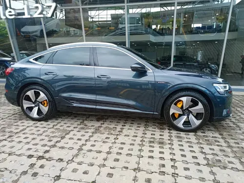 Audi E-tron Prestige