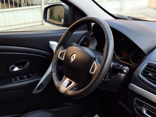 Renault Fluence 2.0 DYNAMIQUE 16V FLEX 4P AUTOMÁTICO