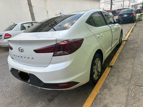 Hyundai Elantra 2.0 Gls Premium At