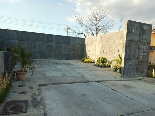 Se Vende Casa Brizas Del Lago Ciudad Alianza Amoblado