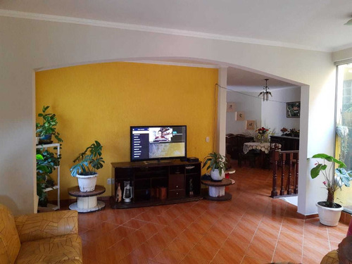Imagem 10 de 14 de 2.400m², Condomínio, 05 Dormitórios, Churrasqueira E Piscina