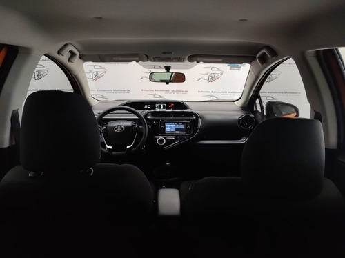 Imagen 5 de 15 de Toyota Prius C Hibrido 2019