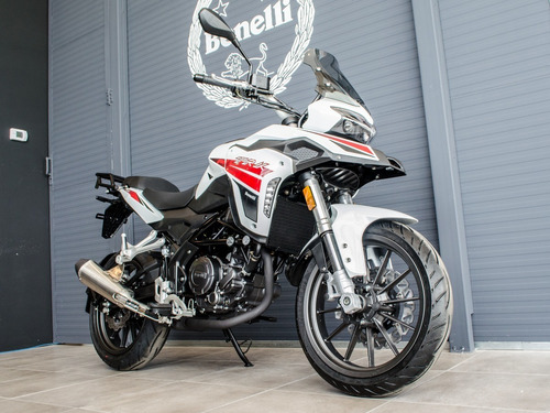 Imagen 22 de 25 de Benelli Trk 251 - Mejor Contado - Jj
