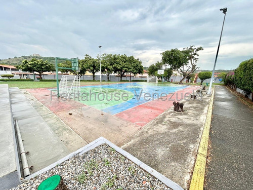 Ana Karina Molleja Vende Amplia Casa En Zona Este Barquisiemto, Lara /akm