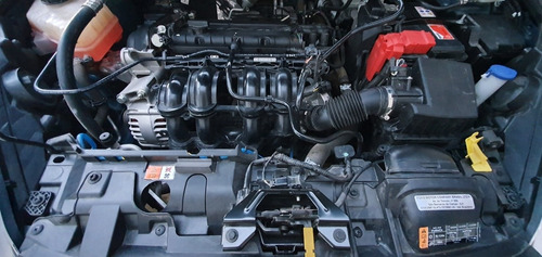Ford Fiesta Kinetic Design 1.6 Se 120cv 2015