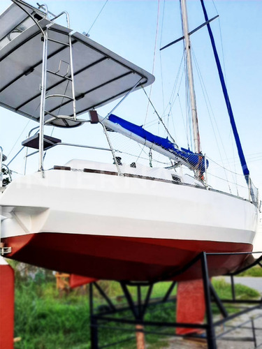 Imagem 1 de 13 de Veleiro Multichine 28 2010 Carabelli Bb Beneteau Delta