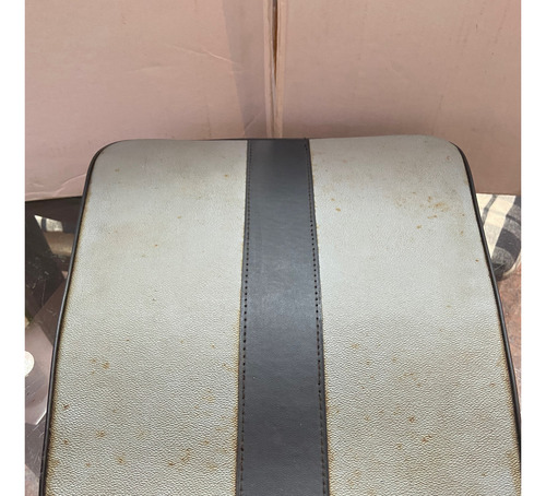 Máquina De Escrever Olivetti Lettera 32 Com Defeitos Leia (Usado)