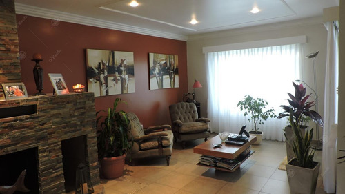 Imagen 3 de 30 de Casa En Venta De 5 Ambientes Con Vista Al Golf En Abril Club De Campo