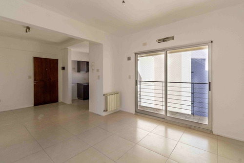 Imagen 2 de 15 de Venta Departamento 2 Ambientes Amplio Y Luminoso