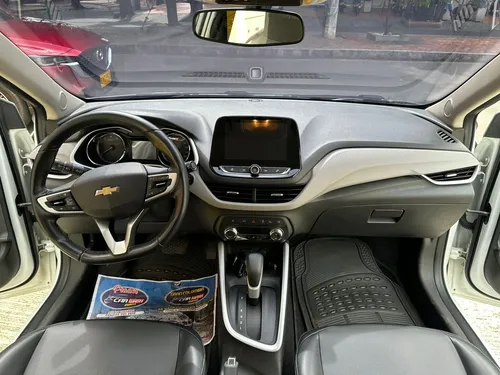 Chevrolet Onix 1.0T Premier Sedan At