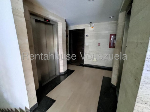 Enixon Sanchez Vende Espectacular Apartamento En Monte Real #25-17575