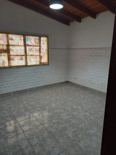 Casa En Venta - 2 Dormitorios 1 Baño - 288mts2 - Merlo