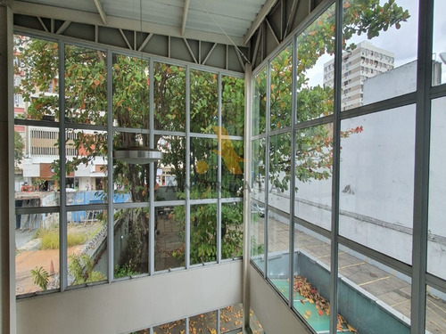 Imagem 4 de 25 de Zona Norte - Vila Isabel - Maravilhoso Predio Comercial Com Dois Pavimentos. Amplos Espaços Para Adptação De Varias Atividades, - Loc5545m - 70703912
