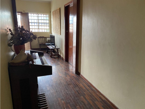 Casa En Venta Trigal Centro De 2 Niveles Calle Cerrada Cb-8062501