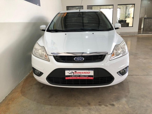Ford Focus Focus 2.0 GLX 16V FLEX 4P AUTOMÁTICO