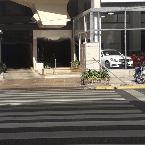 Imagen 2 de 14 de Departamento 2 Ambientes Con Cochera Vicente López