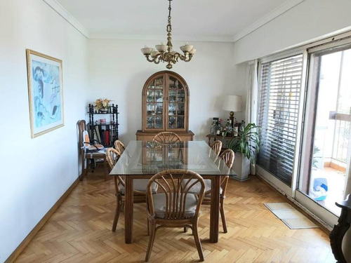 Imagen 8 de 30 de Hermoso Piso De 4 Ambientes Con Cochera Y Balcón Corrido. Muy Luminoso!!