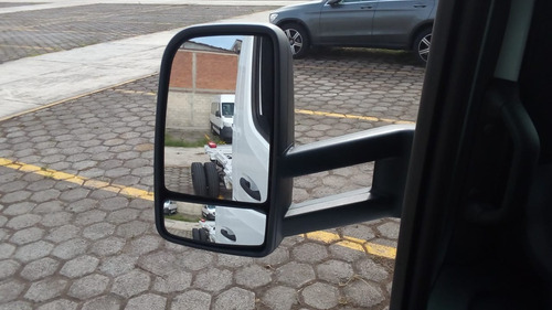 Imagen 4 de 8 de Sprinter Chasis Cabina 5.5 Ton. Largo 516 Mod. 2022