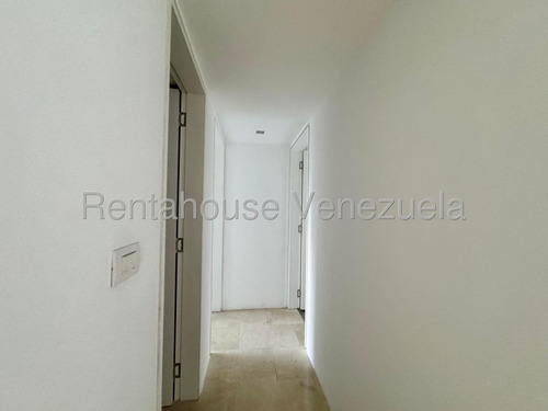 Apartamento A Estrenar En Venta Oportunidad, Urb. Country Club