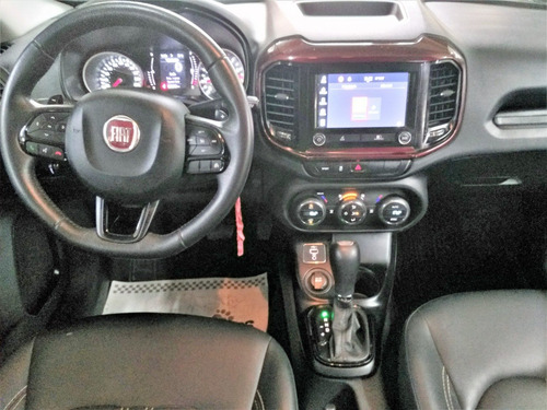 Imagem 8 de 15 de Fiat Toro Freedom 1.8 16v Flex Aut. 4p 6 Marchas 2021