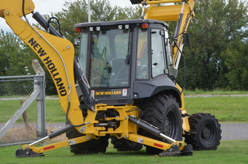 Retroexcavadora B90 Italiana Okm New Holland