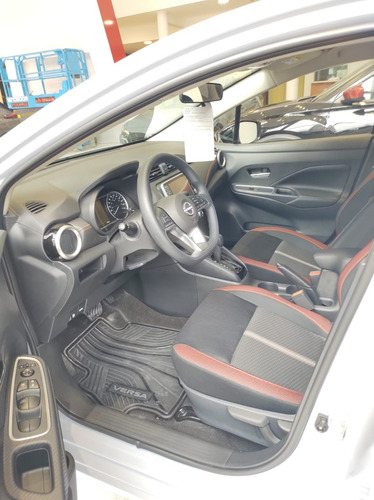 Nissan Versa 1.6 Sr Cvt
