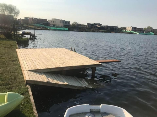 Casa Al Lago En Venta En Talar Del Lago 2