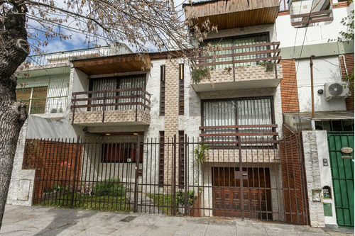 Casa En Lote Propio C/jardín Frente-patio-3 Coch.