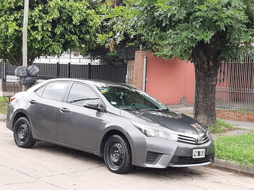 Toyota Corolla Xli 1,8 6m/t