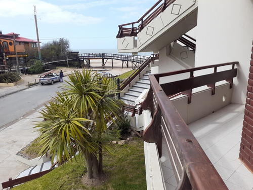 Imagen 10 de 21 de Depto Ubicado En Pleno Centro Con Salida Directa Al Mar Ascensor Cochera Encargado Vista Al Mar