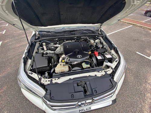 Toyota Hilux 3.0 Cd Srv Cuero 4x4 5at - A4