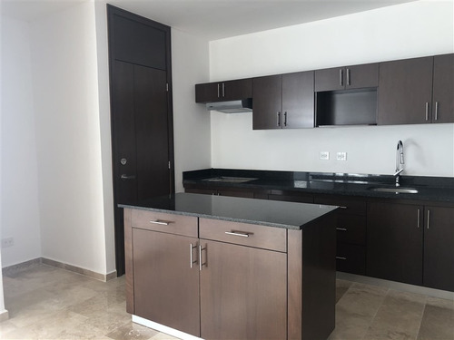 Imagen 6 de 14 de Venta De Townhouse En Montebello