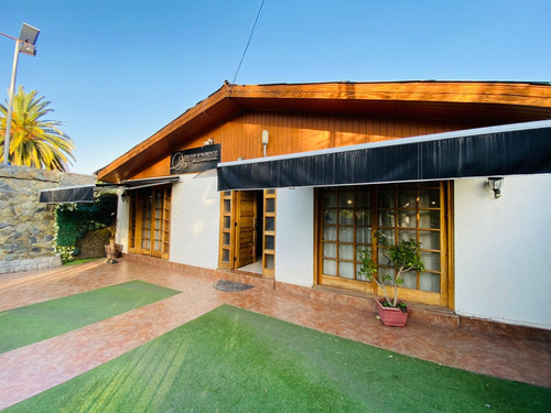 Hermosa Casa En El Centro De Rengo