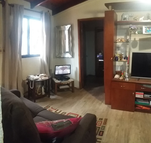 Atención Inversionistas!!! 2 Apartamentos En Un Mismo Padron, 1, De 2 Dormitorios, Li./com, Coc. C/oficce Y Baño. Otro; Liv/com, 1 Dorm, Kitchenette, Baño Y Lindo Patio!!! Documentacion En Regla