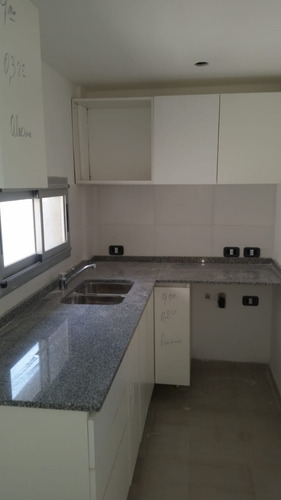 Imagen 6 de 13 de En Venta Deptos En Edif. 2 Amb A Estrenar En Lanus .o. (099)