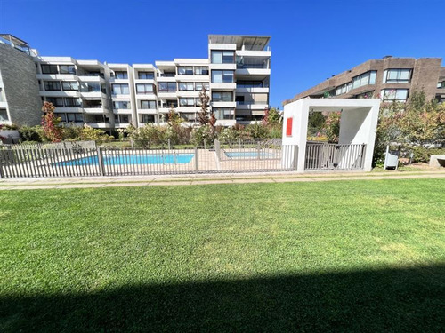Departamento En Venta De 3 Dorm. En Lo Barnechea