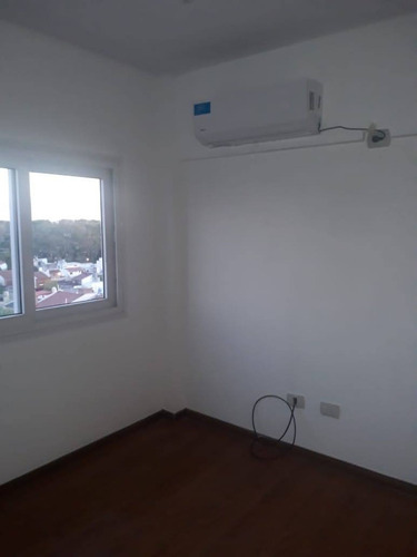 Imagen 13 de 16 de Departamento En Venta 2 Ambientes Stos. Lugares